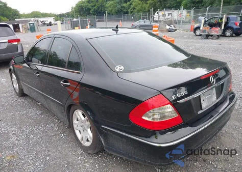 2007 Mercedes-Benz E 550 из США, поврежденный, VIN WDBUF72X67B033570